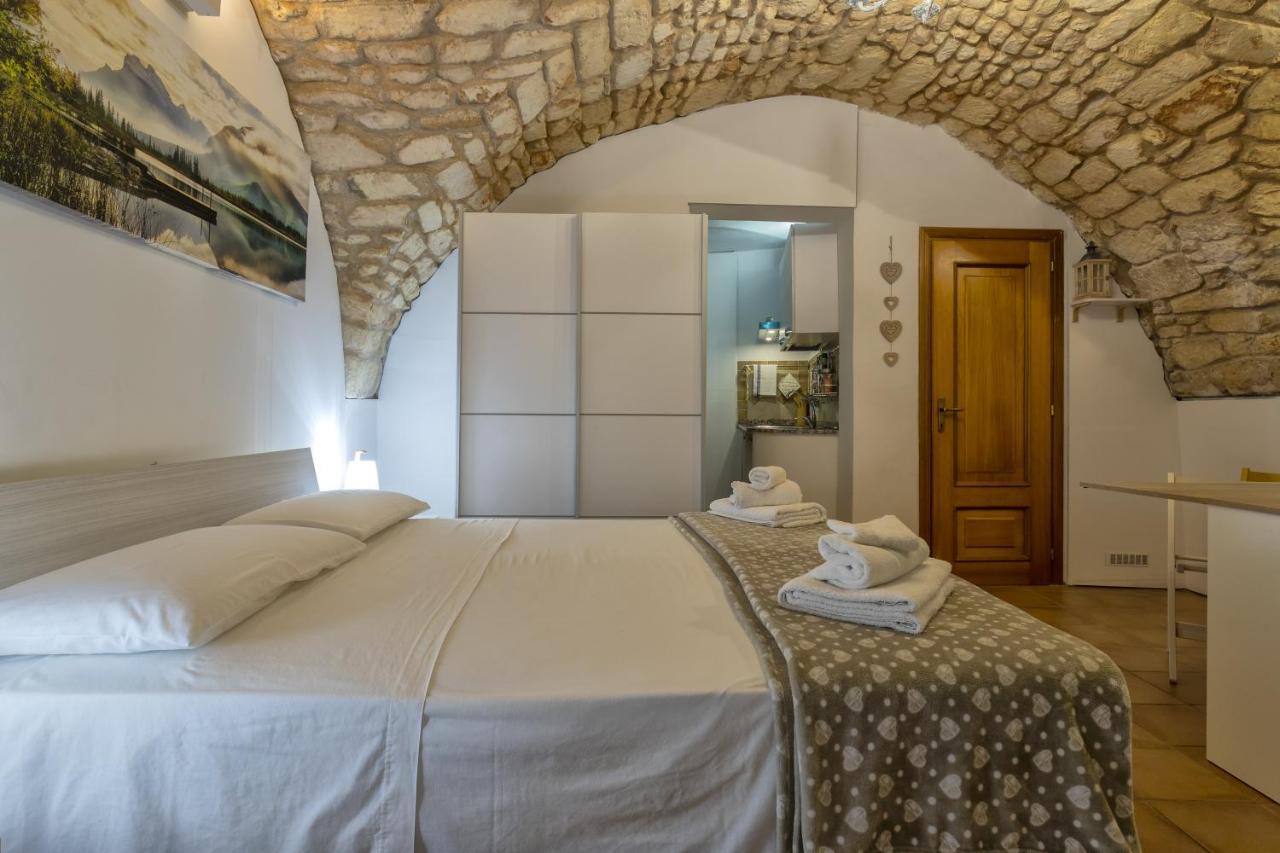 La Casetta Di Pietra ซัสซารี ภายนอก รูปภาพ